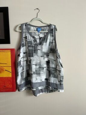 Simply Vera Vera Wang Gray & White Abstract Sleeveless Camisole